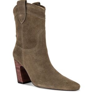 Brand New Raye Georgia Boot in Olive Size 6